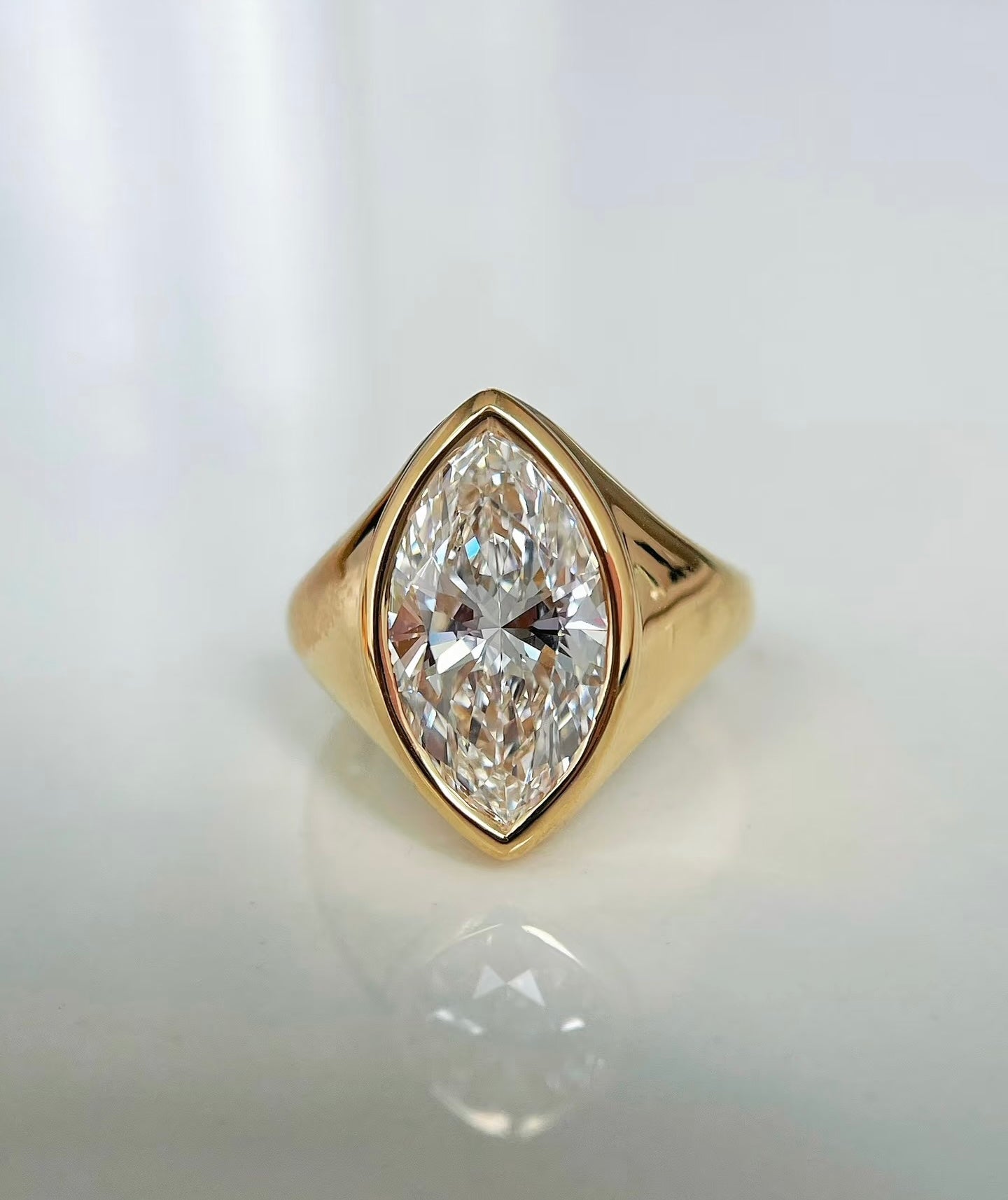 18k Yellow Gold 2ct Lab-Grown Marquise Diamond Ring