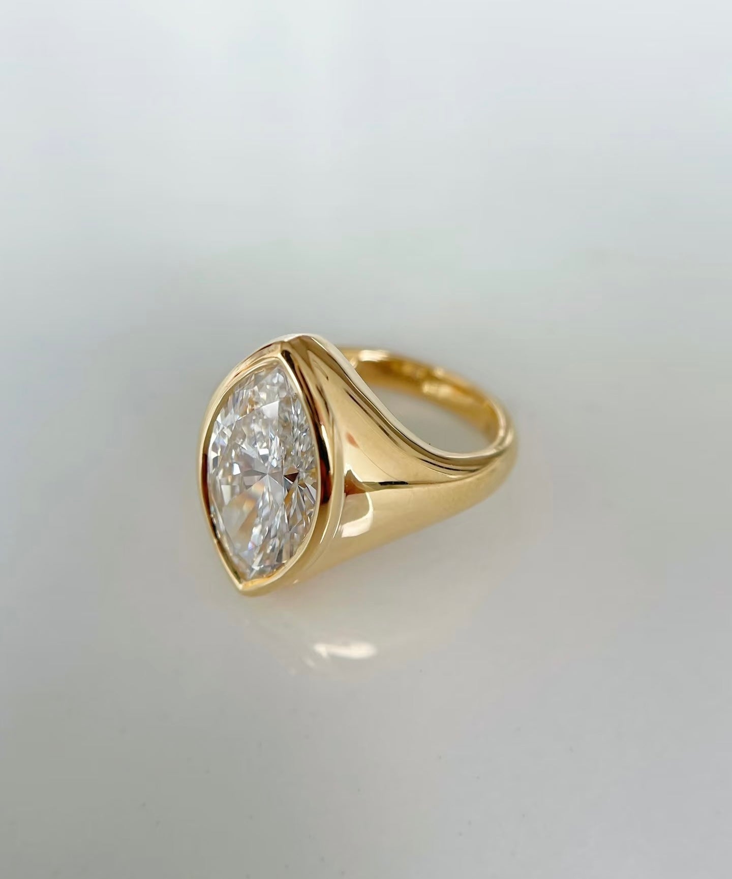 18k Yellow Gold 2ct Lab-Grown Marquise Diamond Ring