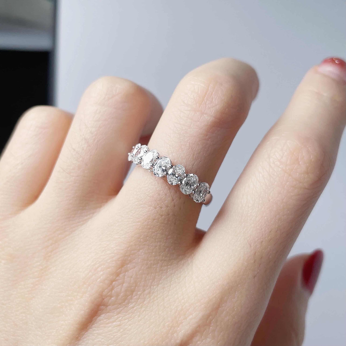 18k Gold 0.20ct each Lab-grown Oval Diamond Ring