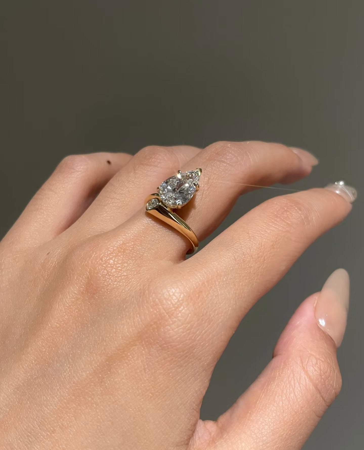 18k Yellow Gold 3ct Lab-Grown Pear Shape Diamond Ring