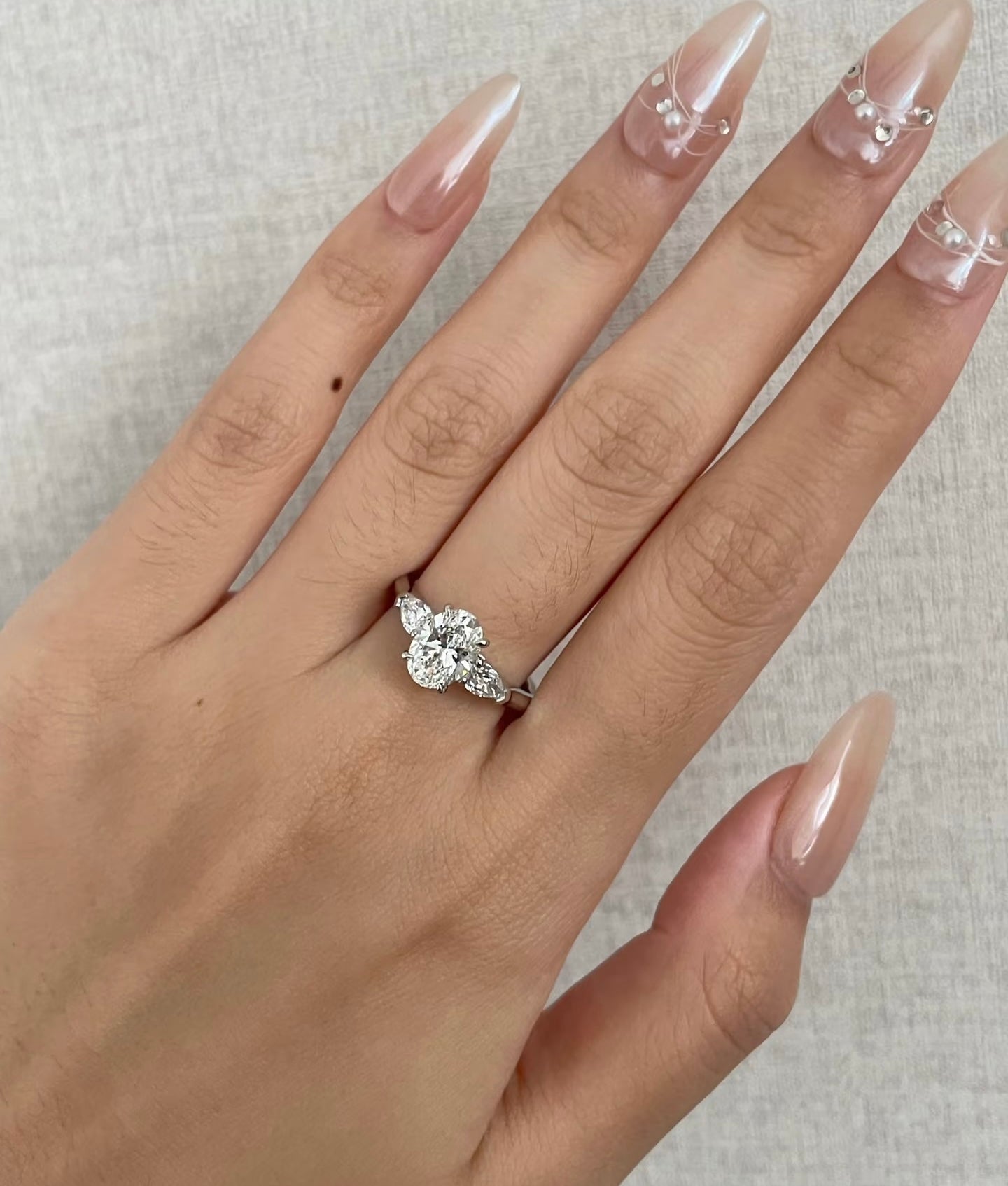 18k Gold 1.5ct Oval Lab-Grown Three stones Diamond Ring