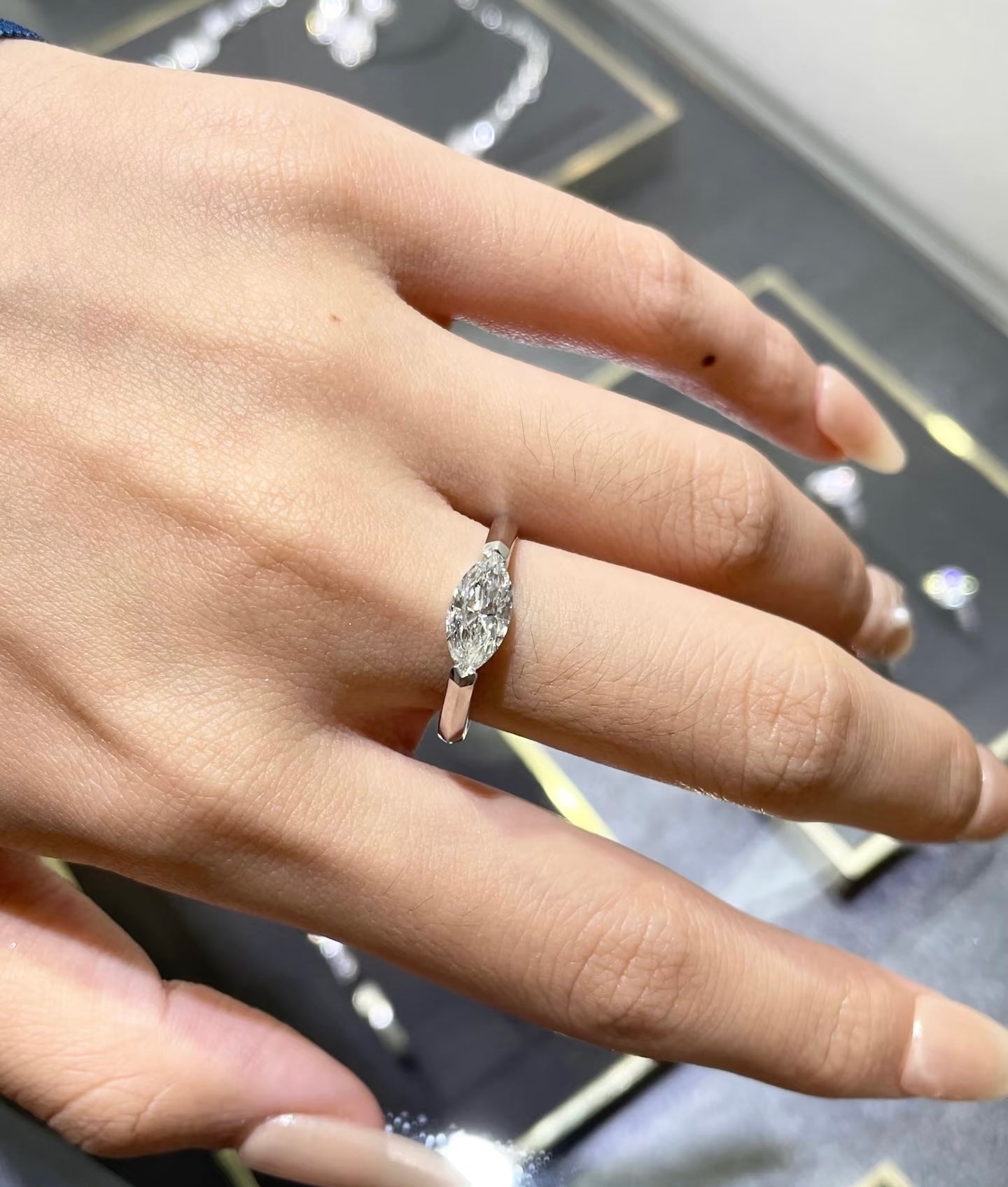18K Gold 1ct Marquise Lab-Grown Diamond Roma Design Ring