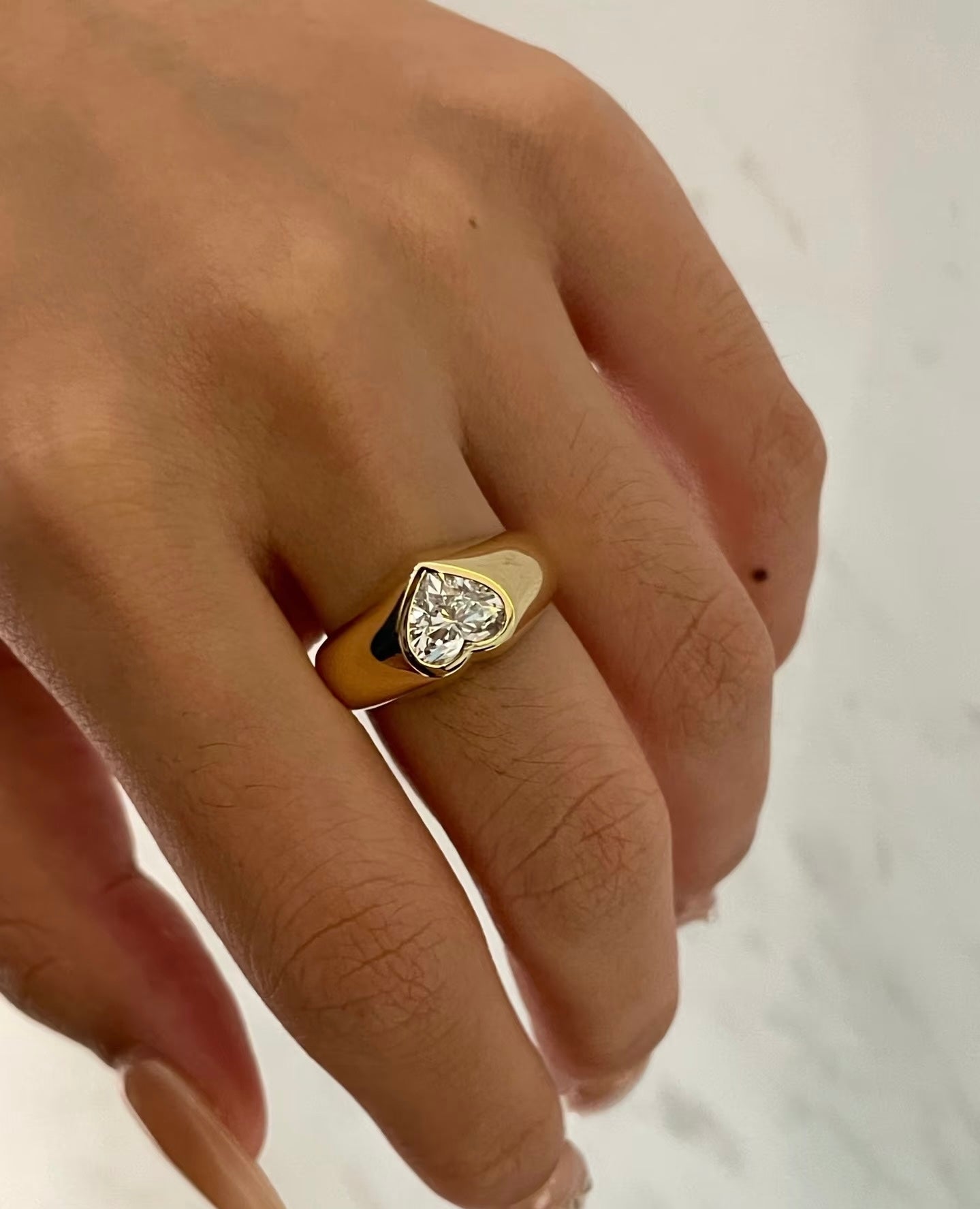 18k Gold 1.5ct Heart Shape Lab-Grown Diamond Ring