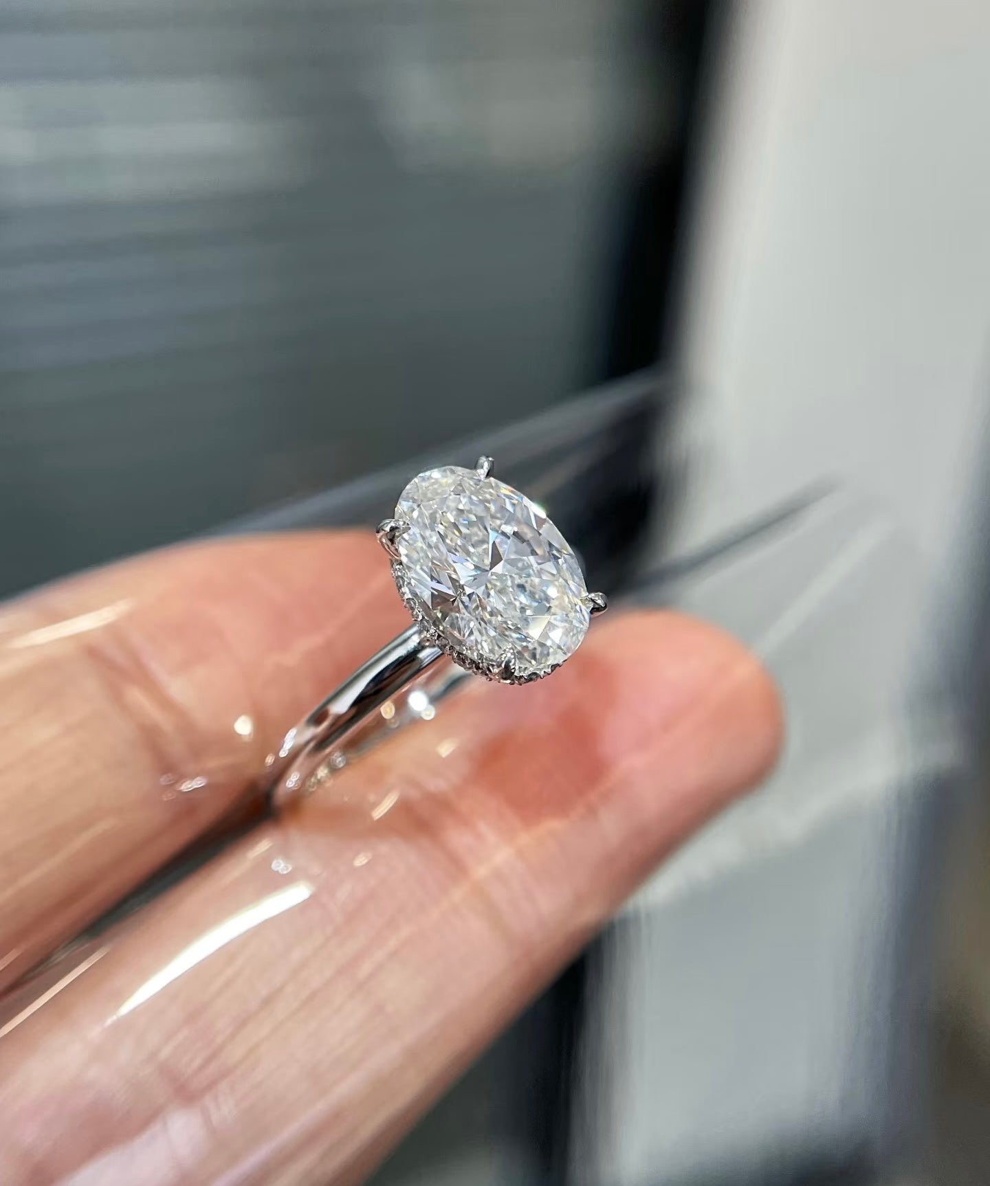 18k Gold 2ct Oval Lab-Grown Diamond The Alex Engagement Ring