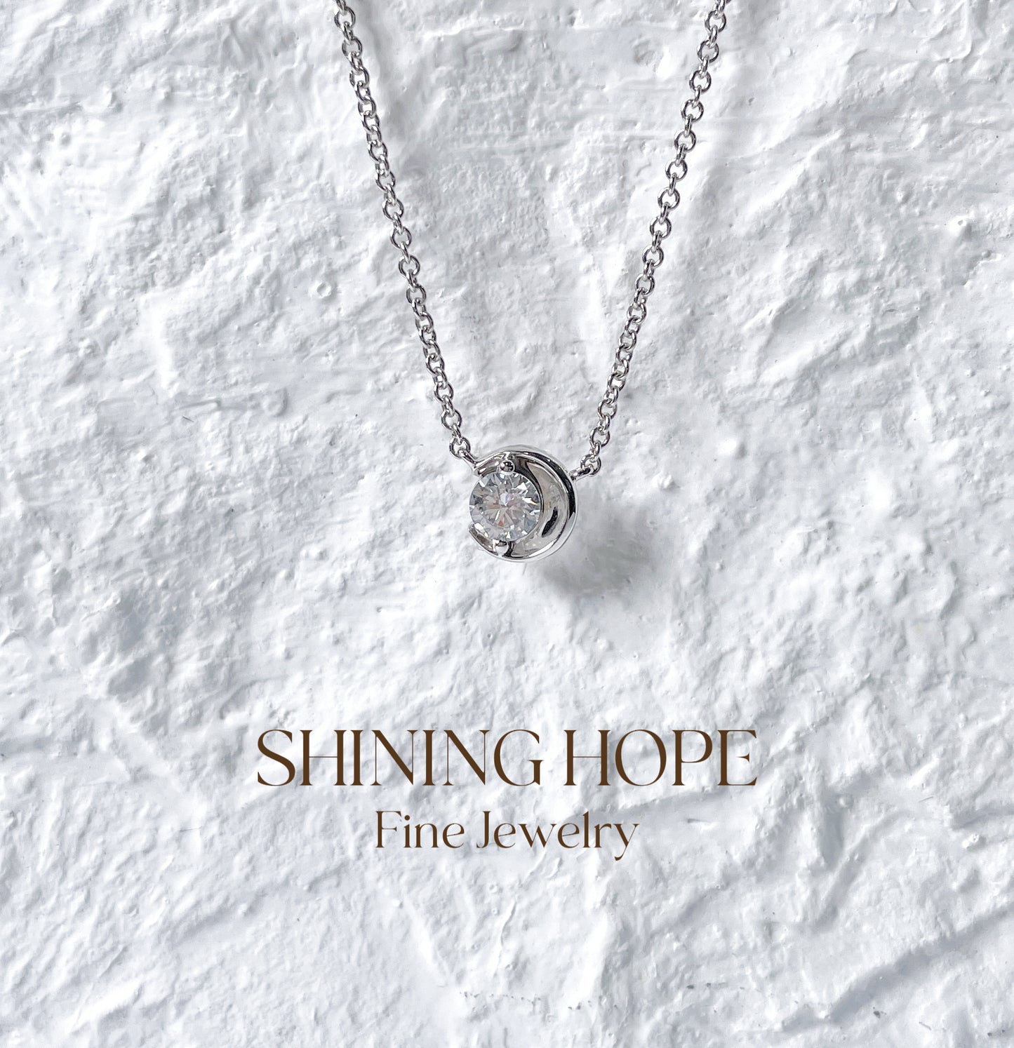 Dreamy Moon Pendant