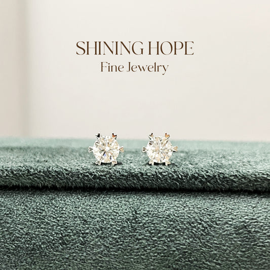 0.30ct Diamond Stud Earrings