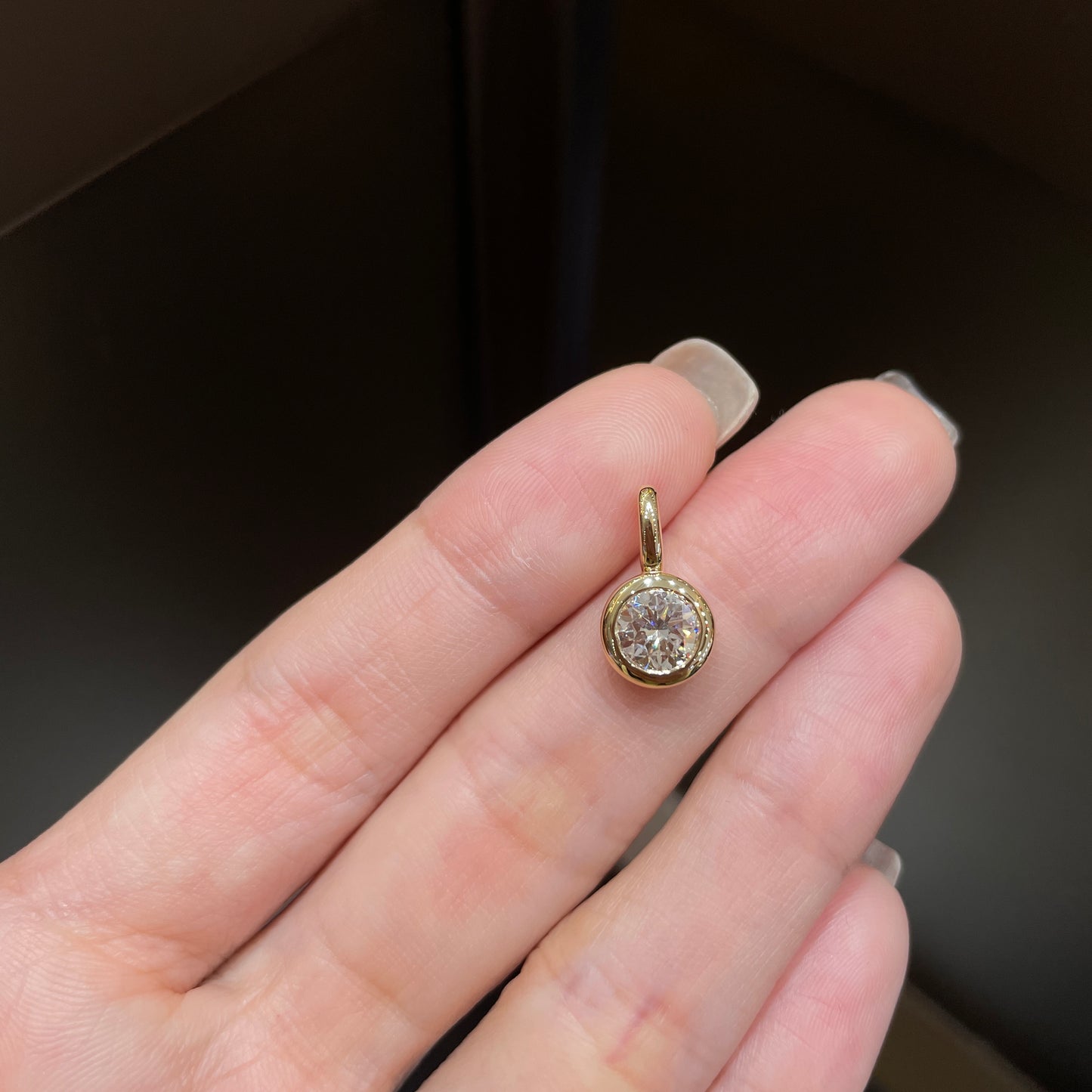 18K Yellow Gold 1.07ct Lab Grown Round Diamond Bezel Set Pendant with Universal Bail