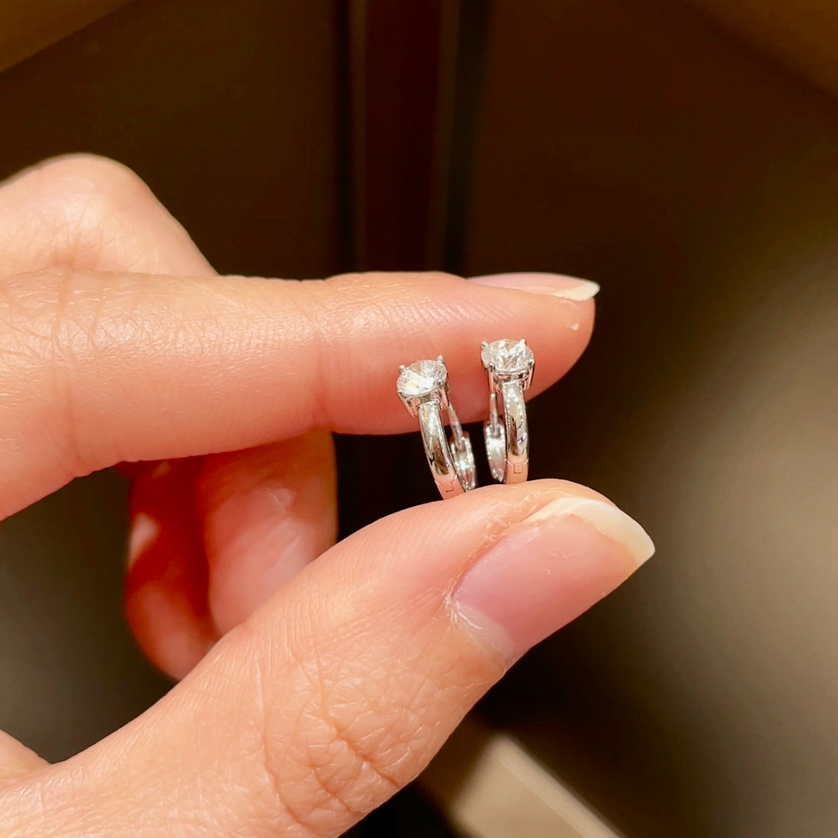 18K White Gold 0.20 ct Lab-Grown Diamond Hoop Earrings, IGI Certified