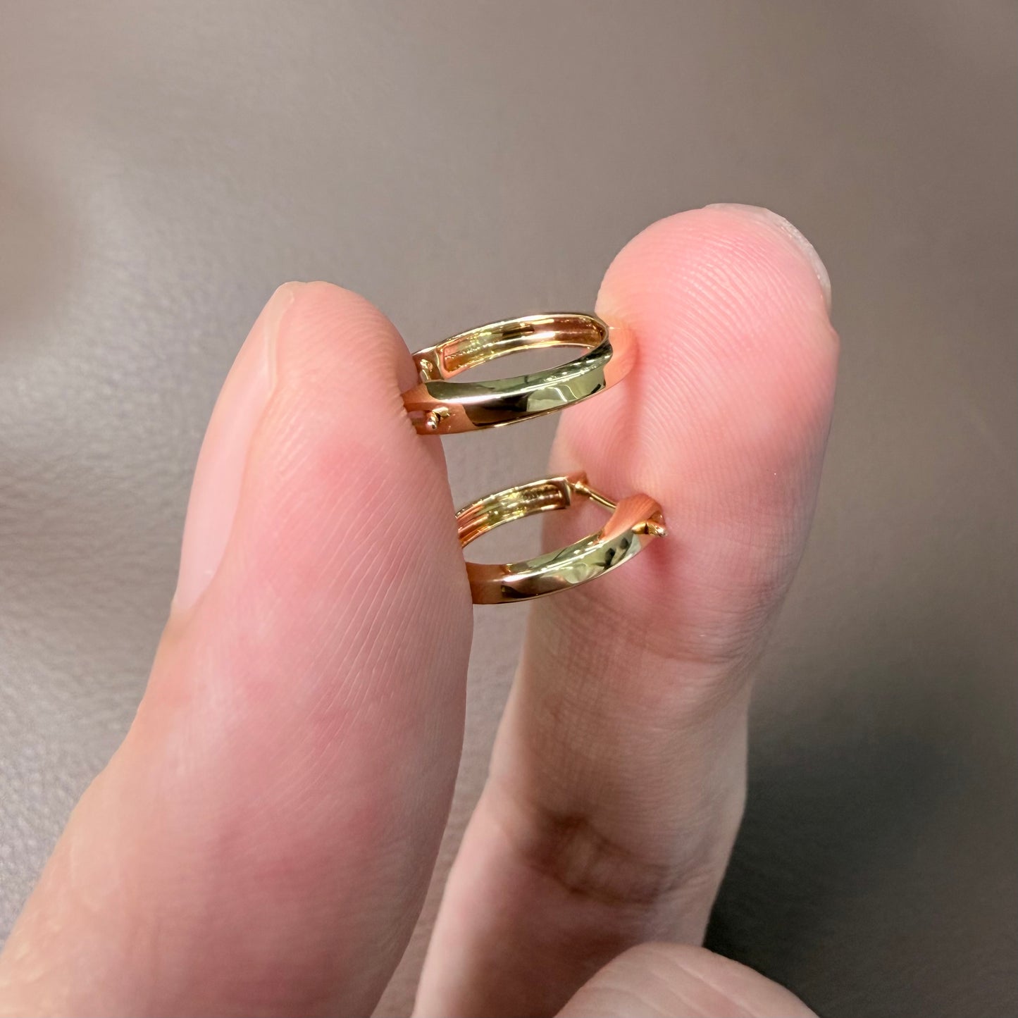 18K Yellow Gold Plain Hoop Earrings | 1.93g