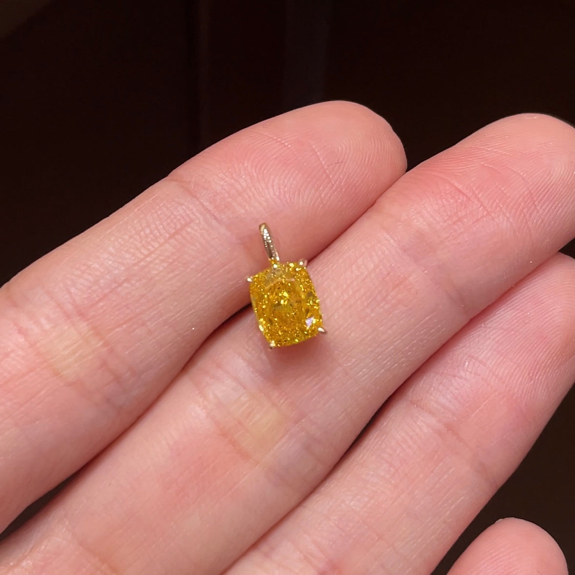 1.28 Ct Cushion Fancy Yellow Diamond Pendant 18K Gold IGI Certified (0.84g)