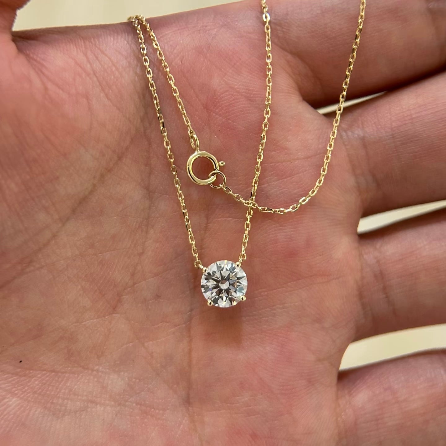 18K Yellow Gold 1ct Lab Grown Diamond Solitaire Necklace IGI Certified.