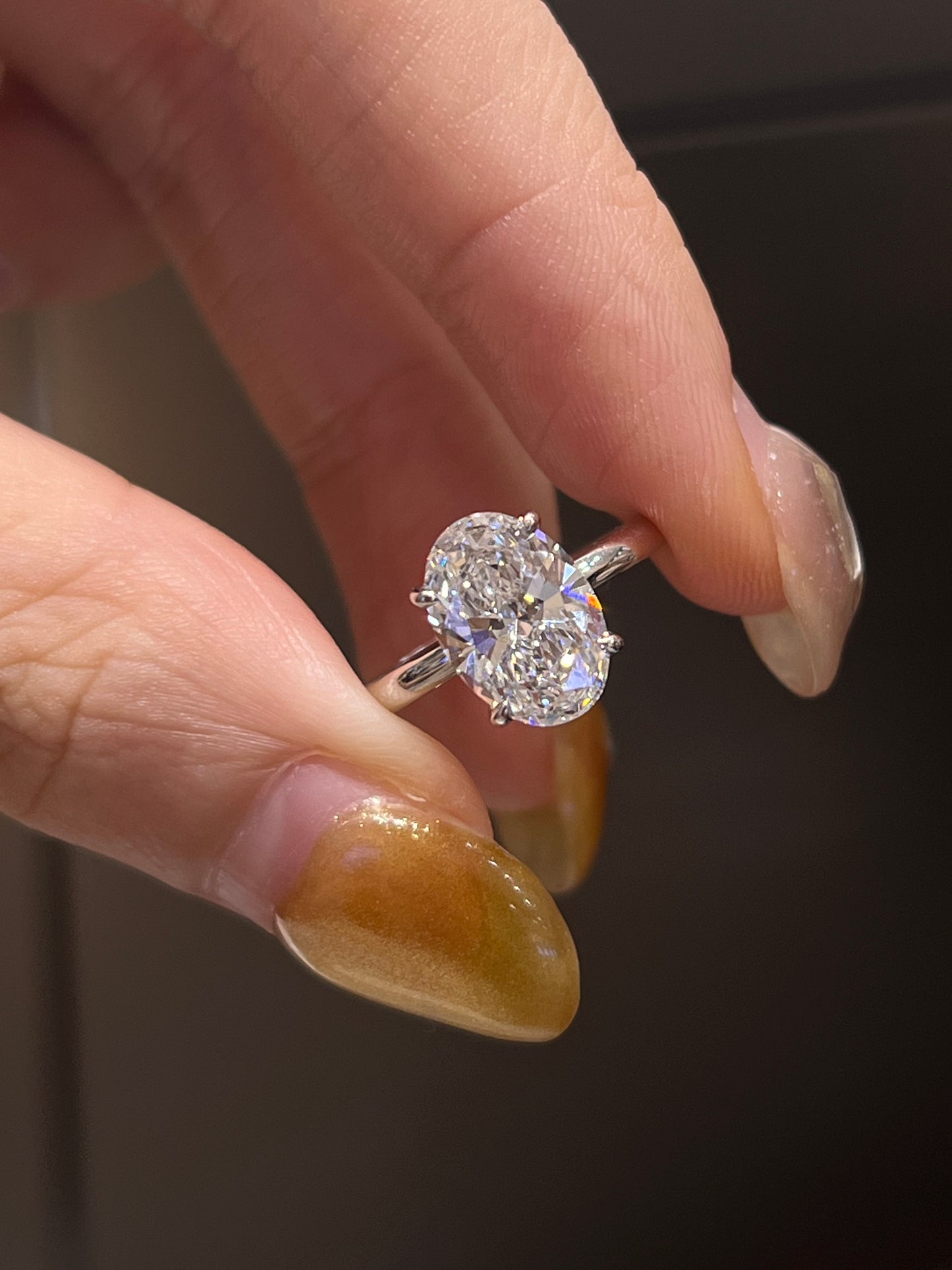 18k Gold 2ct Oval Lab-Grown Diamond Ring