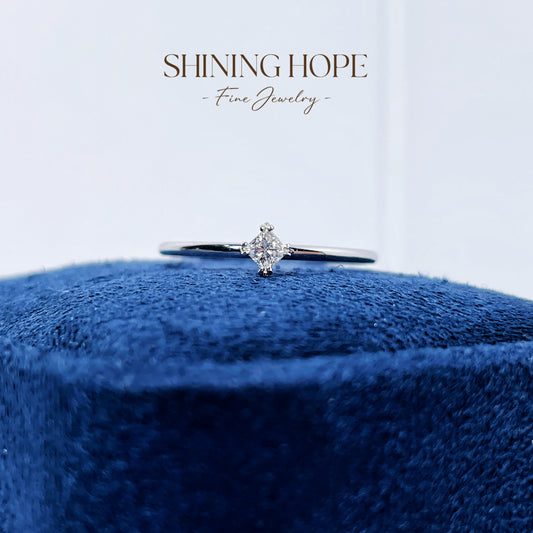 Princess Cut Diamond Ring