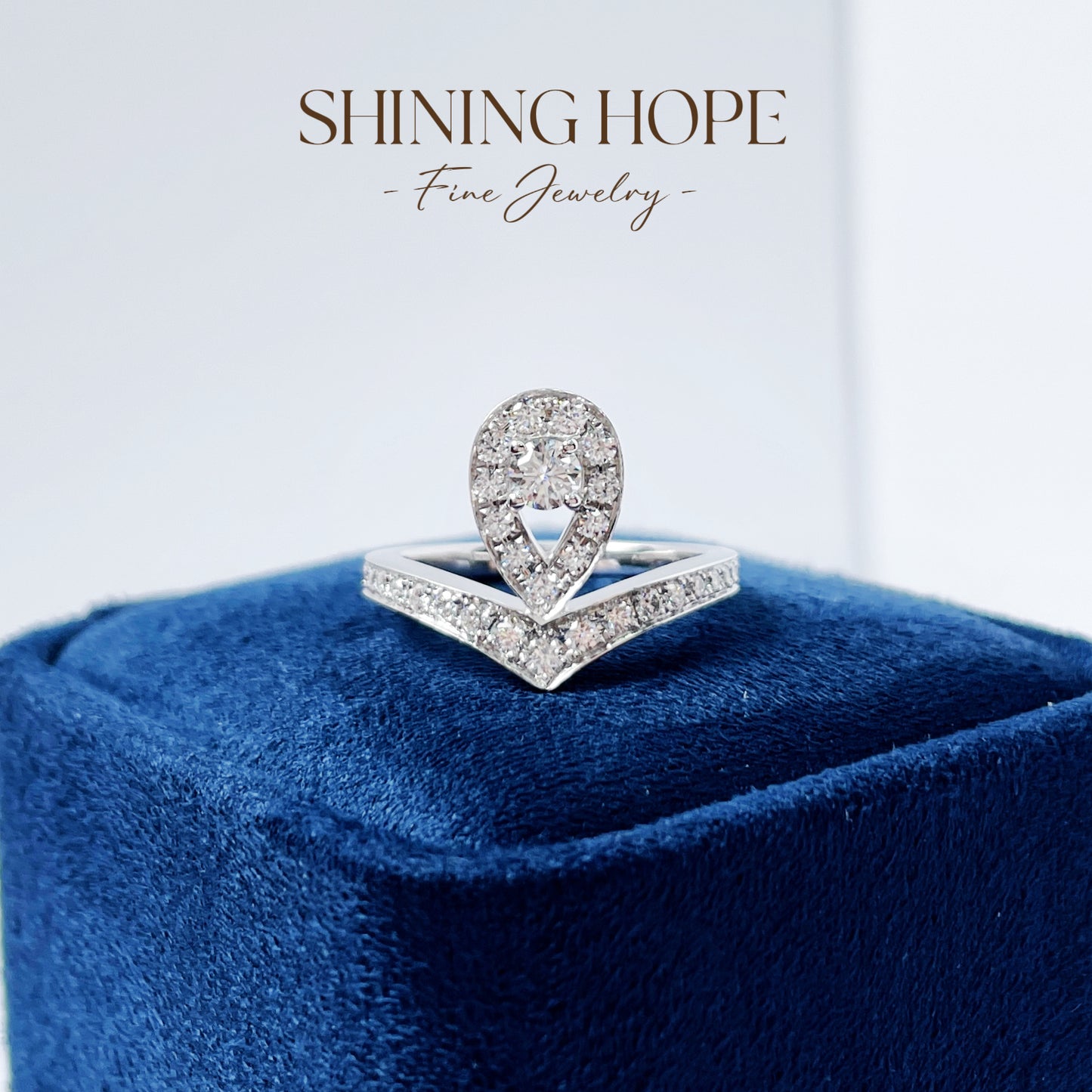 Gleaming Droplet Diamond Ring