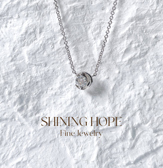 Dreamy Moon Pendant